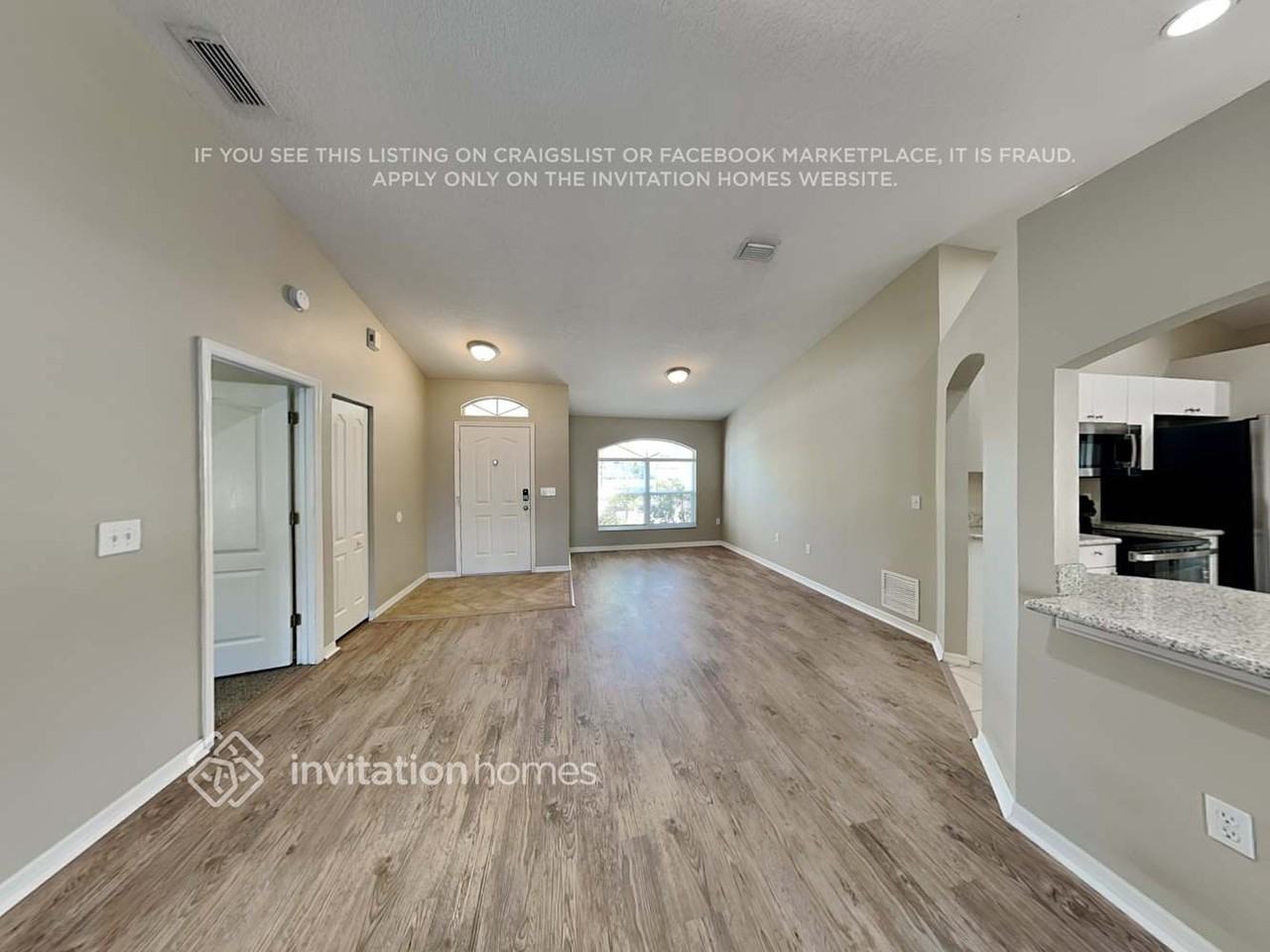 6667 68th St E - Photo 3 of 28
