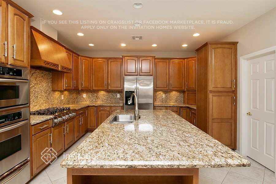 9401 Sparkling Waters Ave - Photo 7 of 17