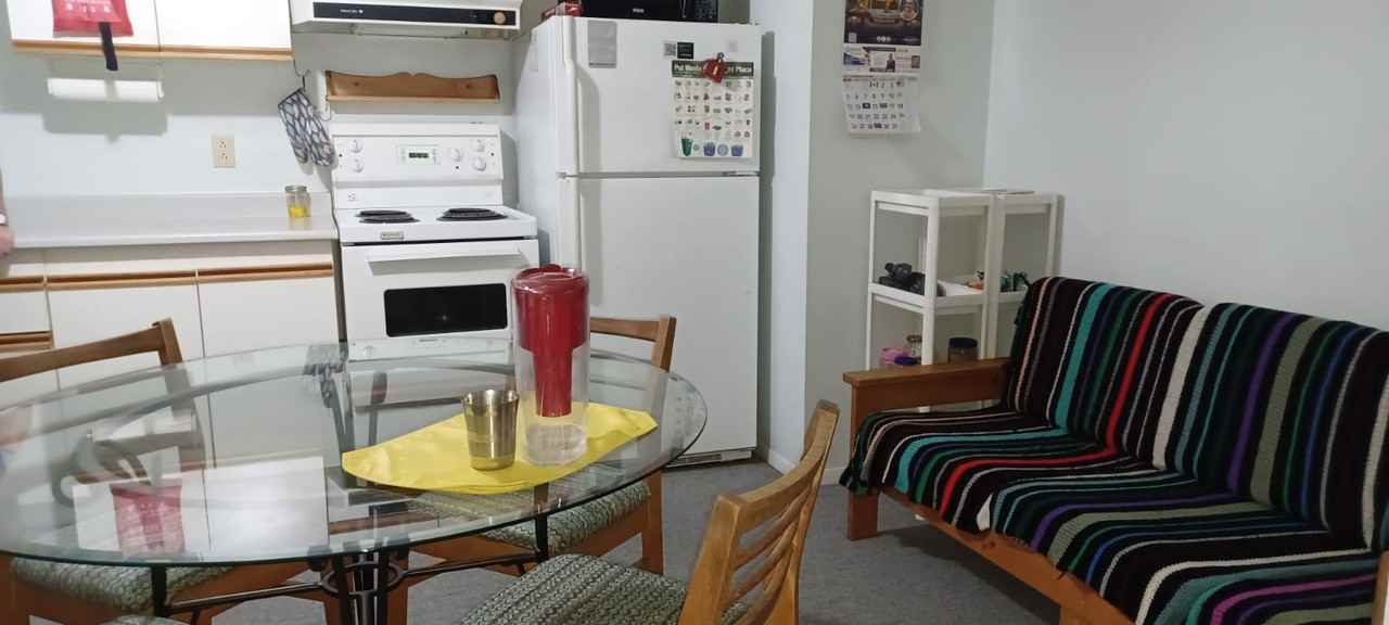 92 Westminster Avenue - Photo 6 of 12