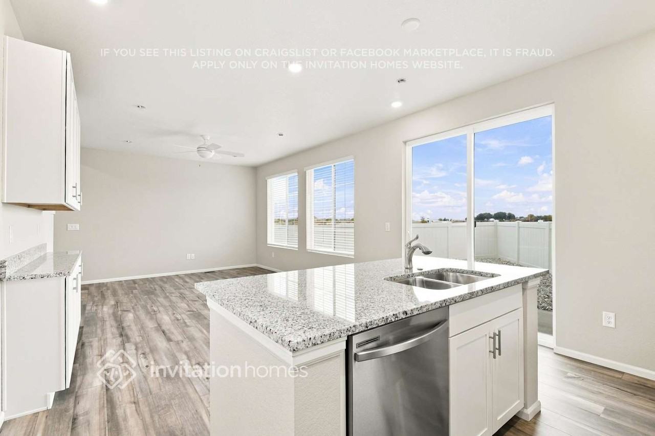 3401 Pearwood Dr - Photo 6 of 18