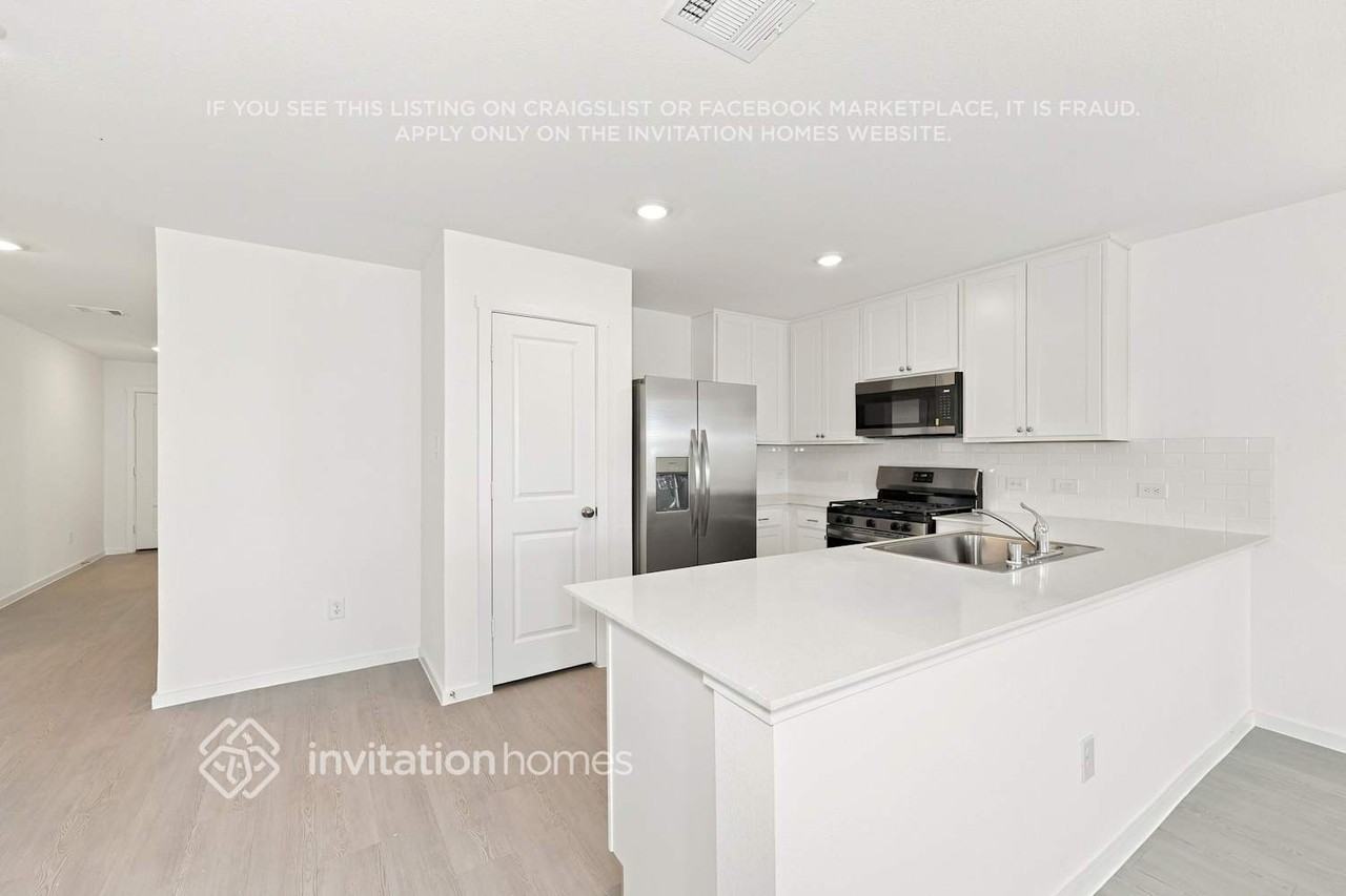 1309 Still Pond Dr - Photo 6 of 17