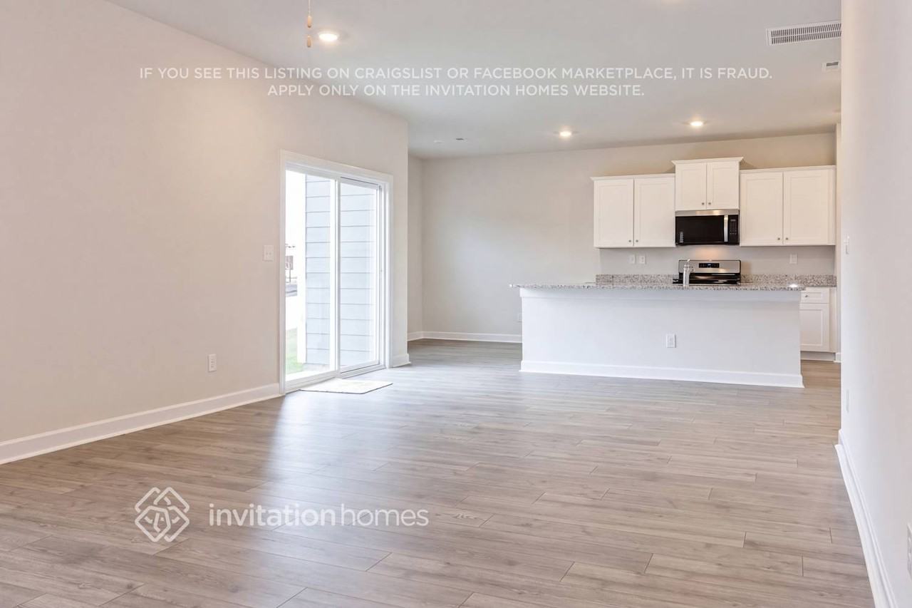 3518 Quintana Dr - Photo 4 of 26