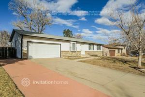 featured image of 2881 S Olathe Ct