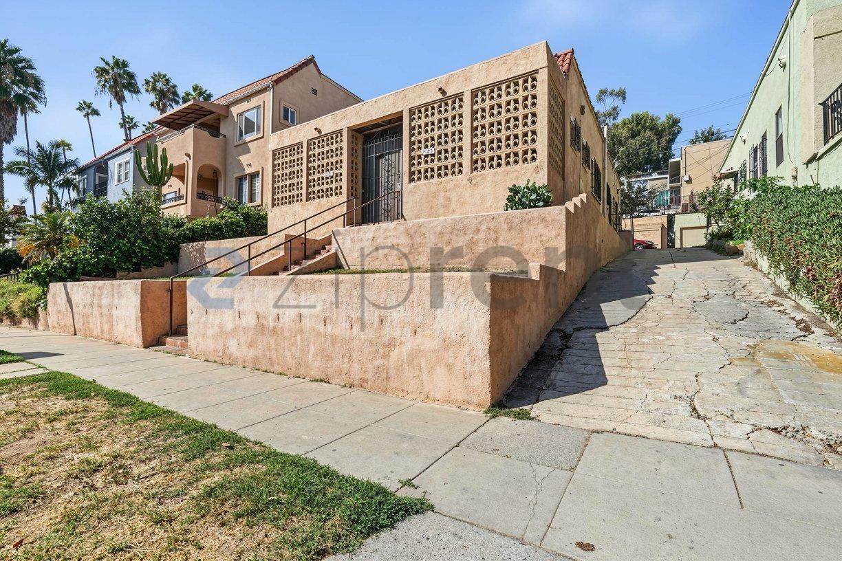 3729 Mont Clair St #3729 - Photo 2 of 27