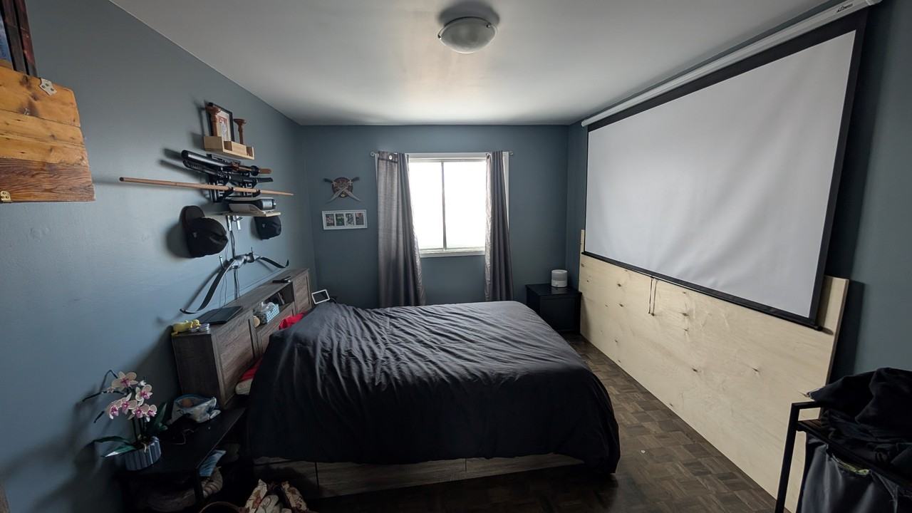 4841 6e Av - Photo 4 of 12