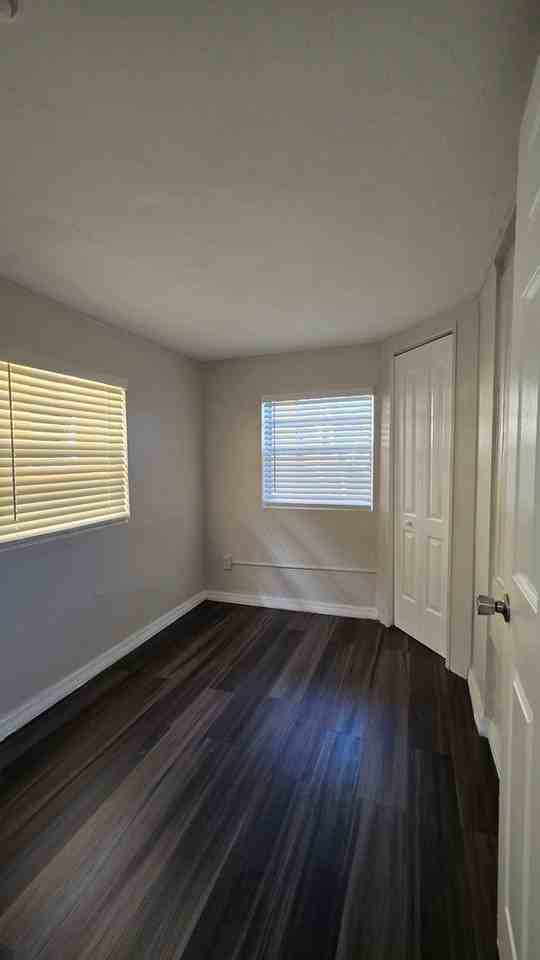 1214 S Ridgewood Ave #5 - Photo 5 of 6