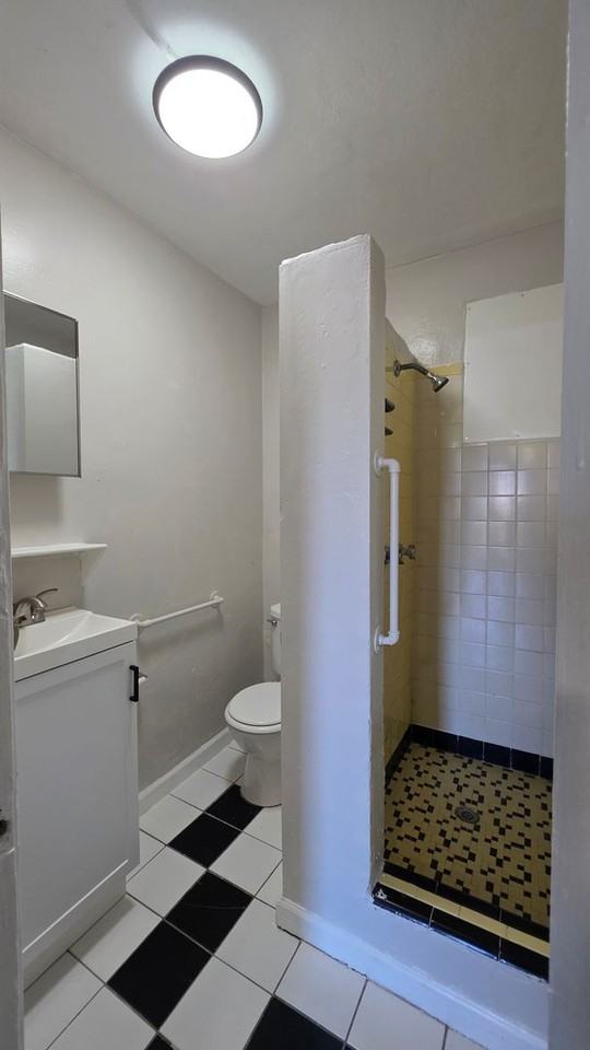 1214 S Ridgewood Ave #5 - Photo 6 of 6