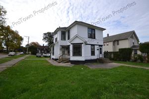featured image of 658 2nd Avenue #1N