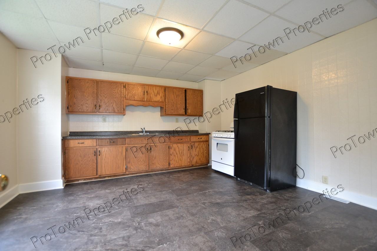 658 2nd Avenue #1N - Photo 4 of 11