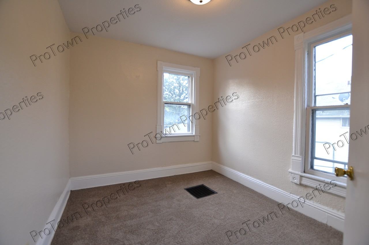 658 2nd Avenue #1N - Photo 7 of 11