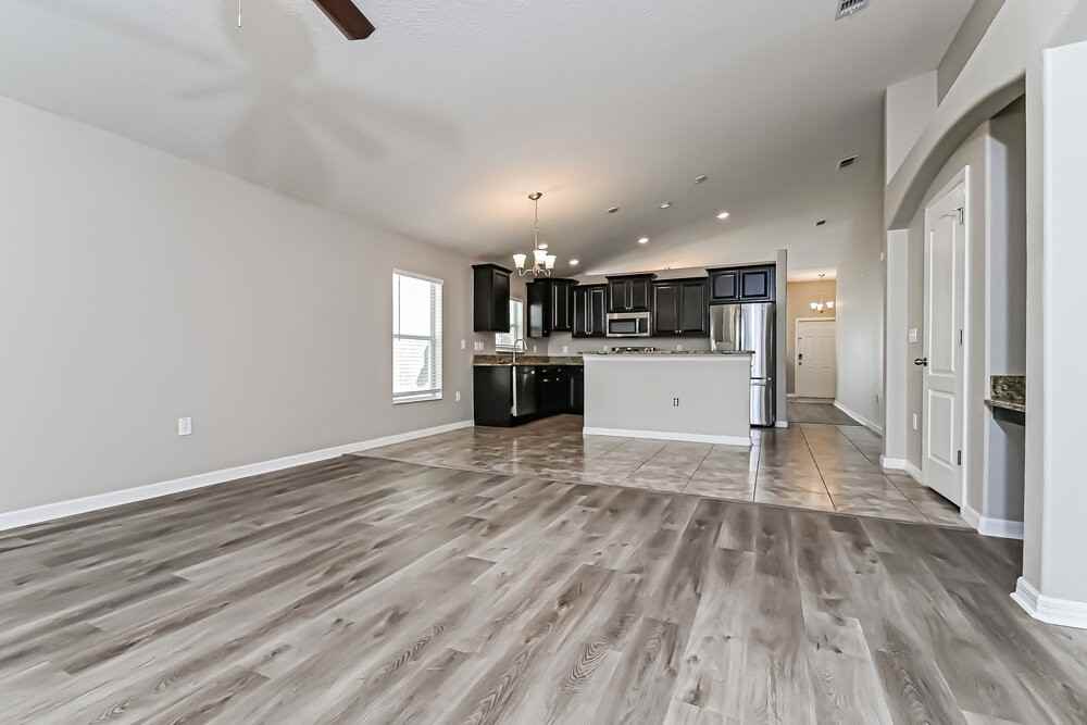 12342 Ballentrae Forest Dr - Photo 4 of 16