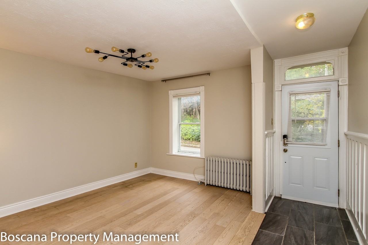 49 Heney St - Photo 3 of 28