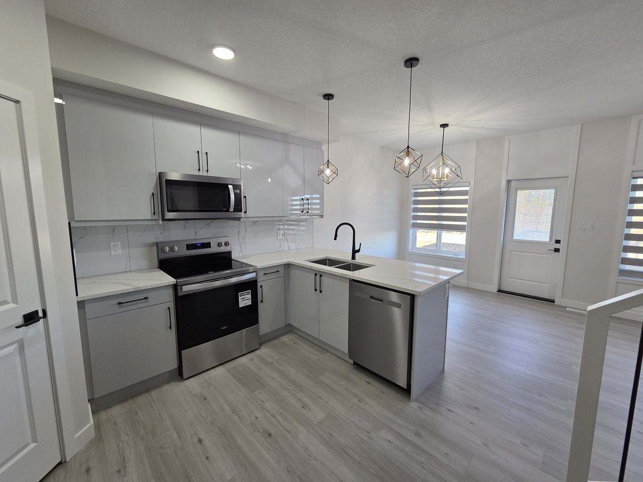 79 Patriot Way - Photo 7 of 20
