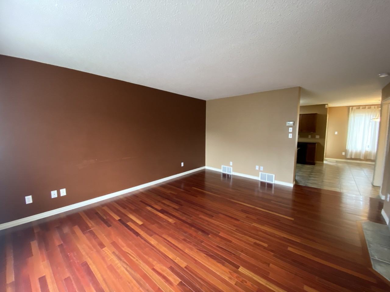 178 Bridgeport Blvd - Photo 5 of 16