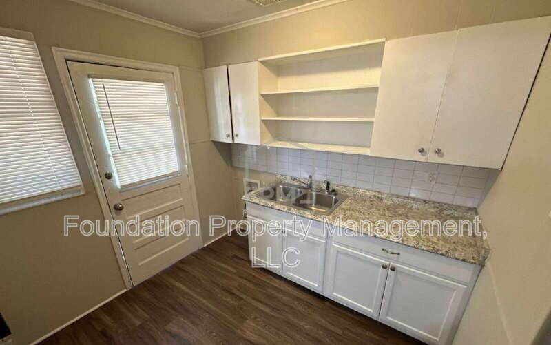 464 Jenson Rd - Photo 4 of 14