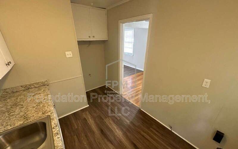 464 Jenson Rd - Photo 5 of 14