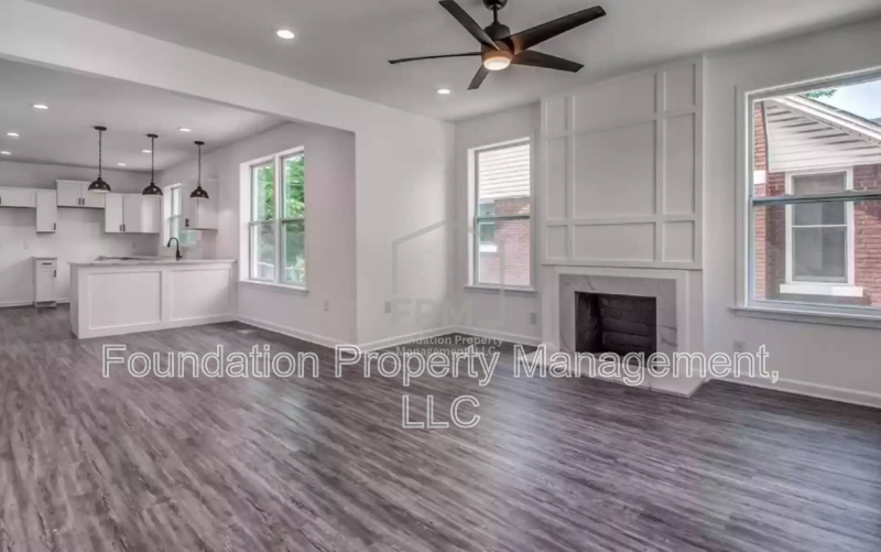 1015 N Willett St - Photo 5 of 13