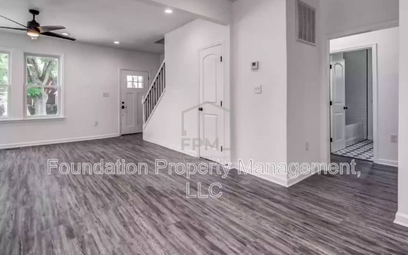 1015 N Willett St - Photo 7 of 13