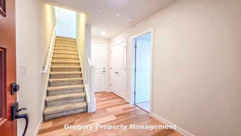 508 237th St Se #A - Photo 6 of 39