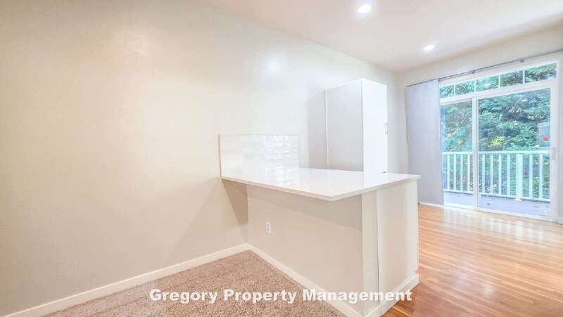 7214 Ne 182nd St - Photo 7 of 32