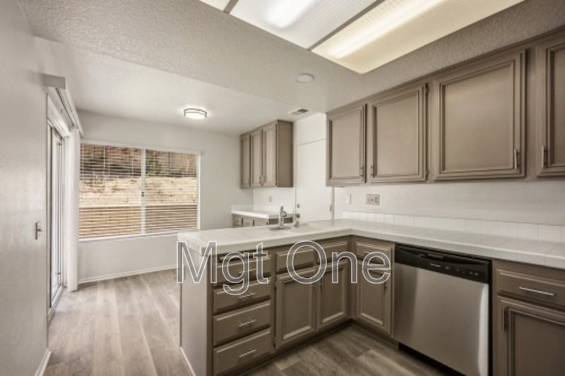 793 Playa Blanca Cir - Photo 5 of 24