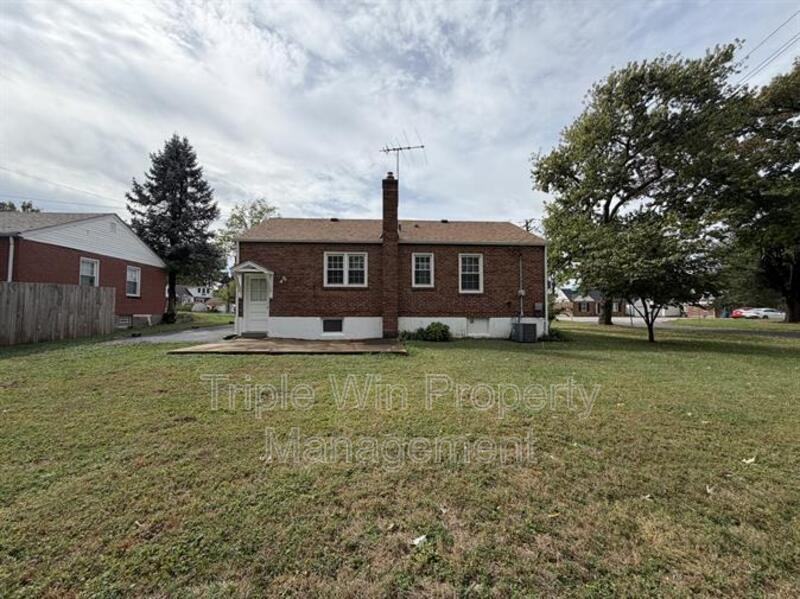 1150 S New Florissant Rd - Photo 7 of 30