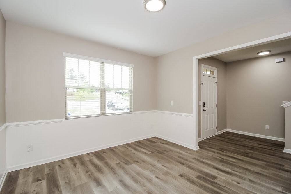 55 Anna Marie Ct - Photo 7 of 18