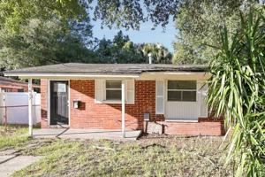 featured image of 1617 E 18th St