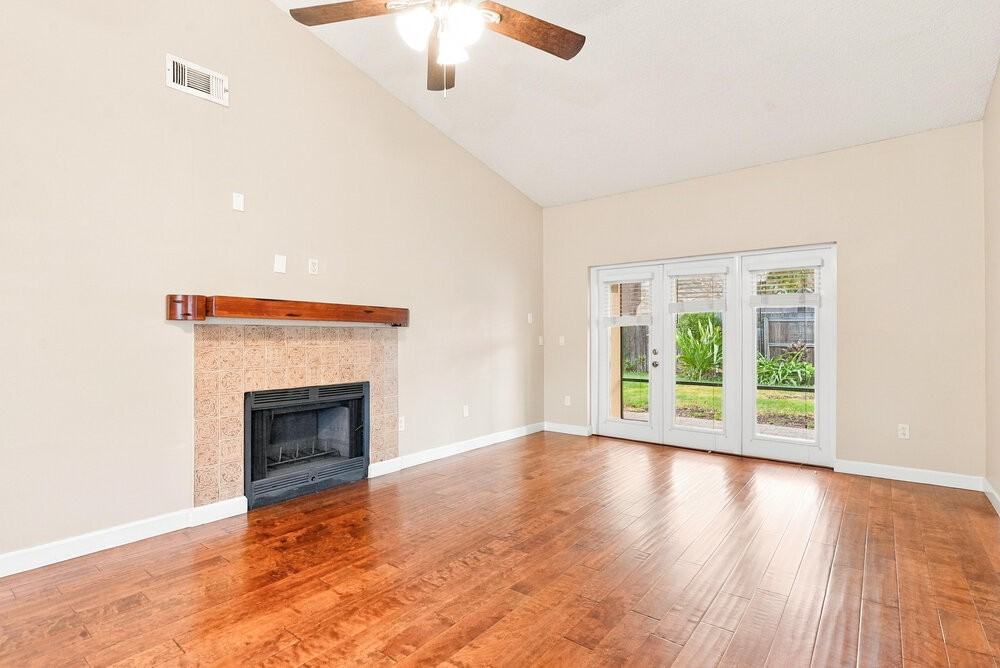 420 Mainsail Ct - Photo 4 of 16