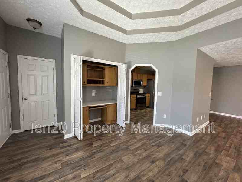 7124 Vinings Ct - Photo 5 of 28