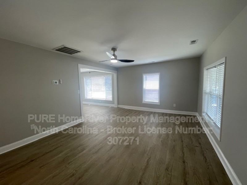 209 N Davis Ave - Photo 2 of 18