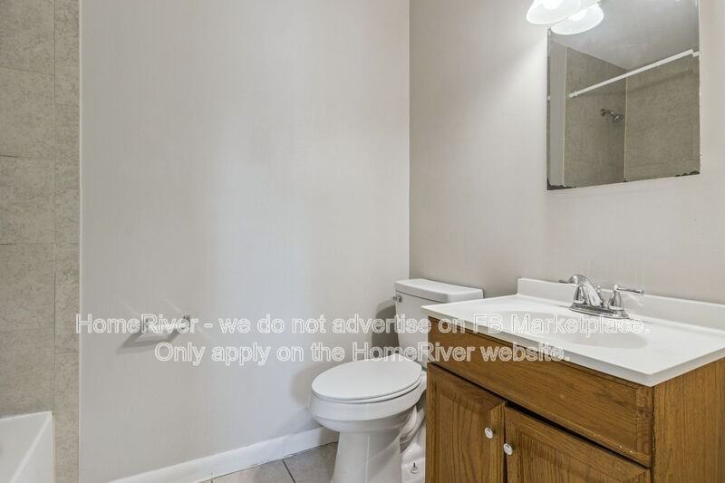 712 Clayton St - Photo 4 of 36