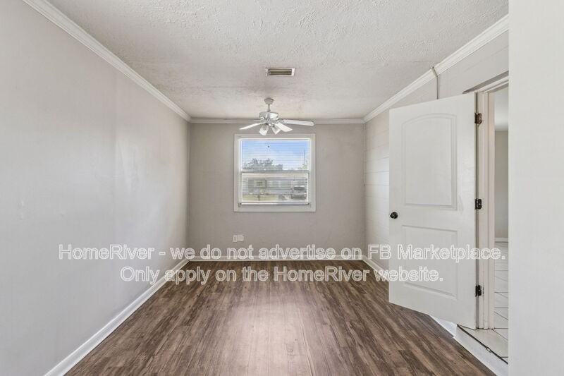 712 Clayton St - Photo 7 of 36