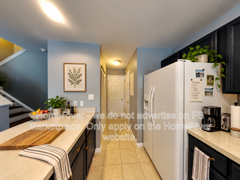 26 Court Ln - Photo 3 of 38