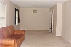 1601 Arrowhead Dr - Photo 2 of 4