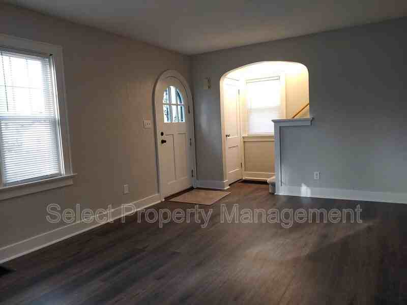 1321 Clara Ave - Photo 3 of 14