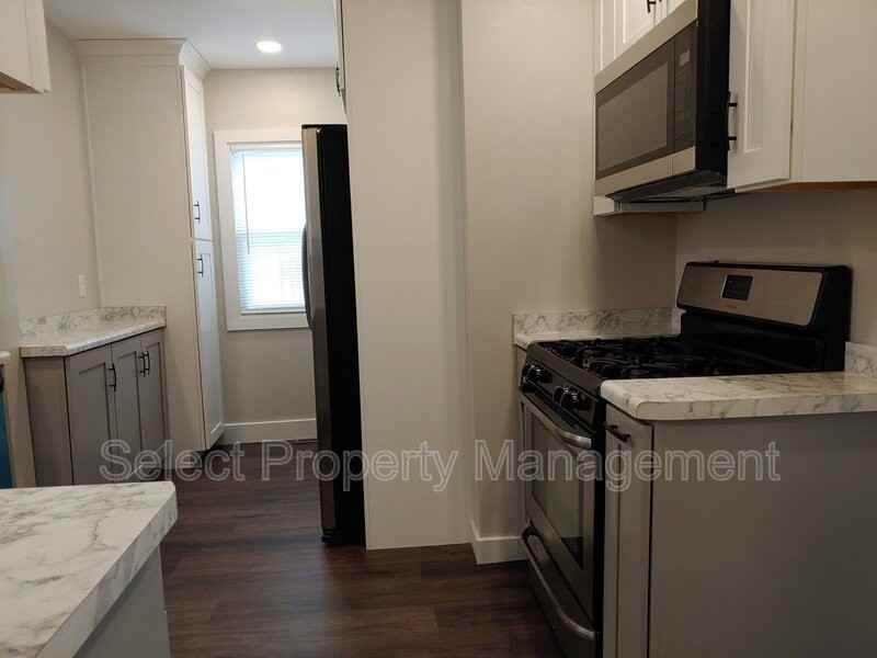 1321 Clara Ave - Photo 6 of 14