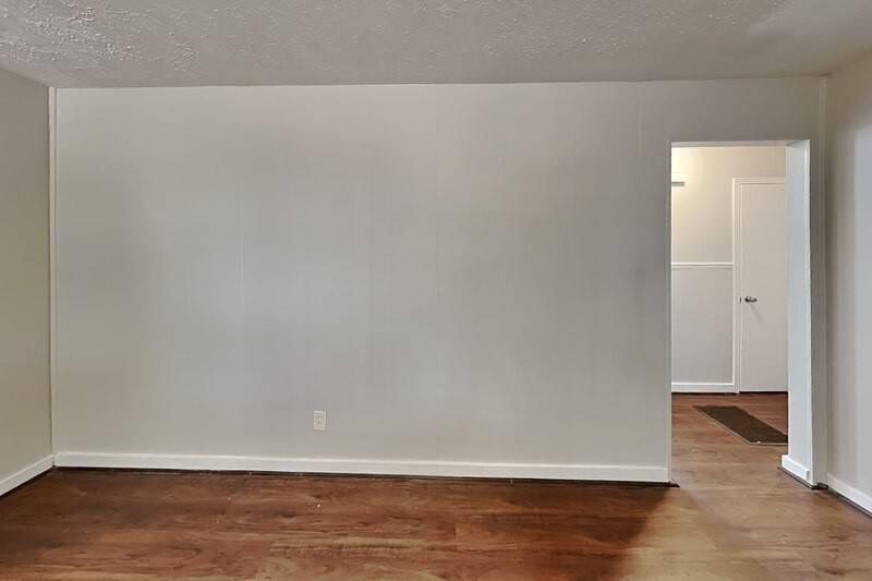 441 13th Ave Nw - Photo 3 of 17