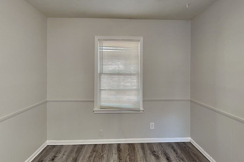 441 13th Ave Nw - Photo 7 of 17