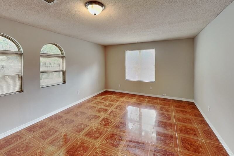 4048 Mintane Cv - Photo 2 of 20