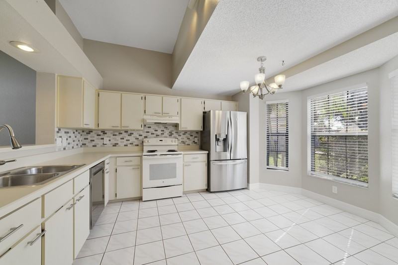 11904 Desmar Ct - Photo 2 of 11