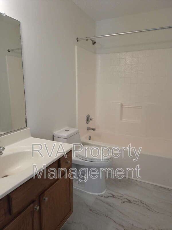 605 Sidney St - Photo 7 of 15