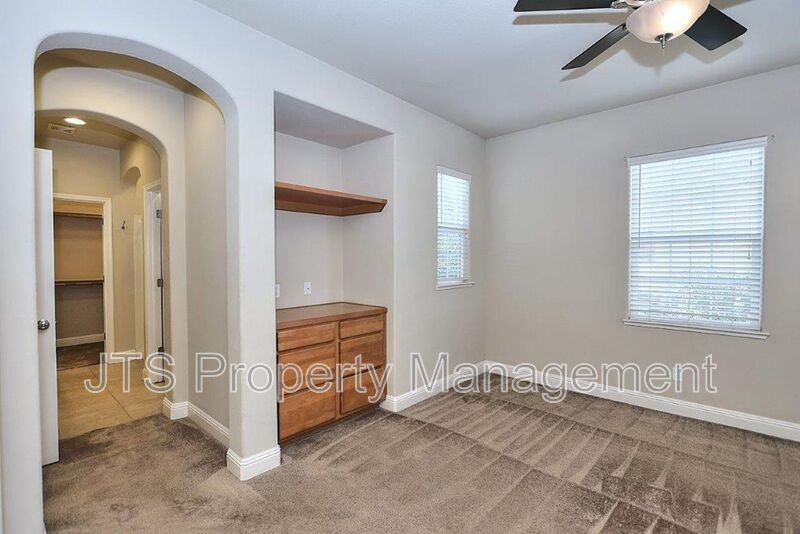 9041 Crescenda Ln - Photo 4 of 50