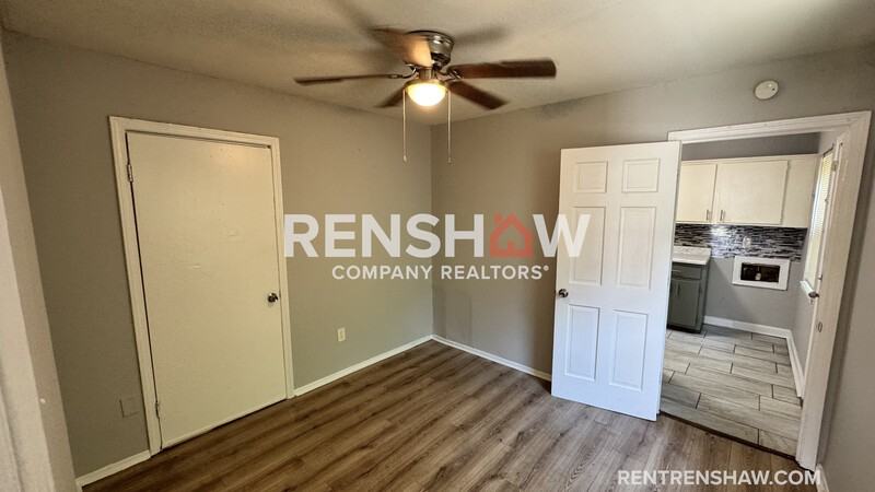 228 Kirk Ave - Photo 4 of 11