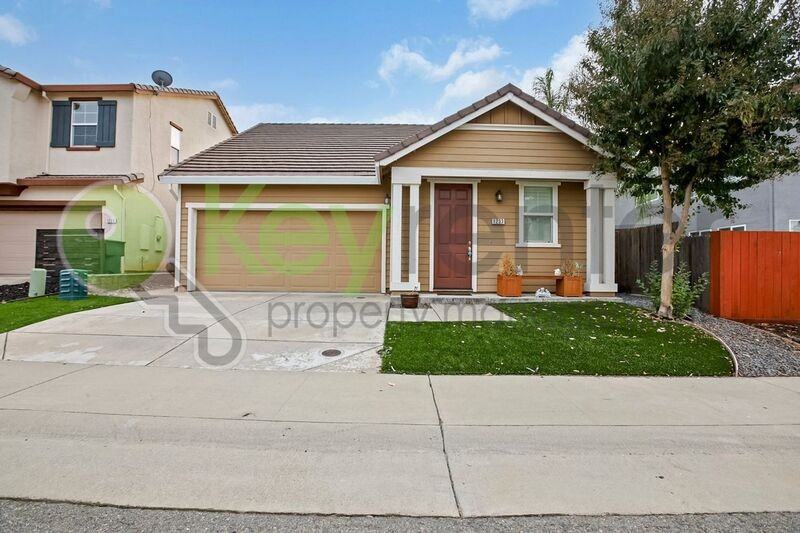 1233 Manza Cir - Photo 2 of 32