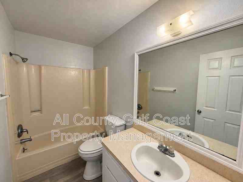 1905 57th Ave W - Photo 6 of 8