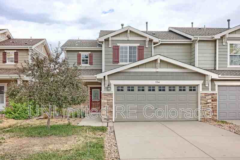 5744 Raleigh Cir - Photo 3 of 19