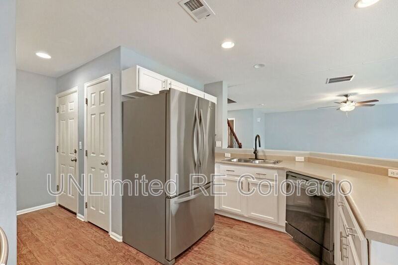 5744 Raleigh Cir - Photo 6 of 19