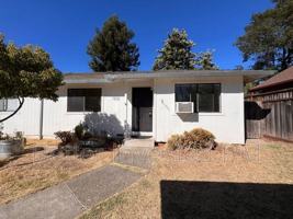 featured image of 427 North St #B