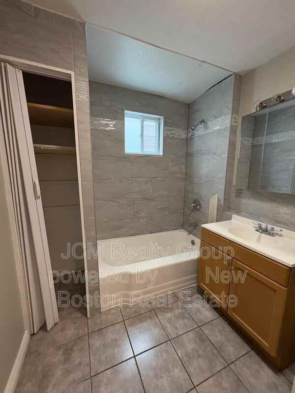 38 Neptune St #2R2ndFL - Photo 6 of 11